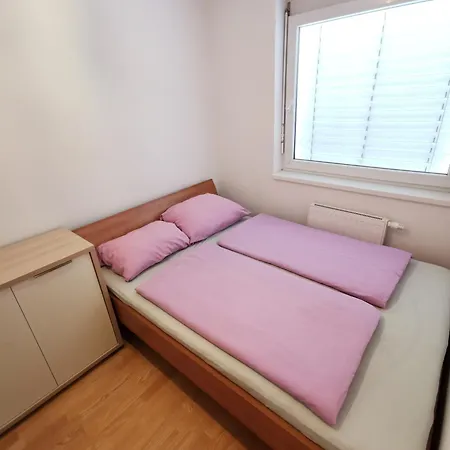 Apartman Apartma Knap